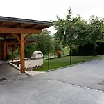 Apartma Repinc *